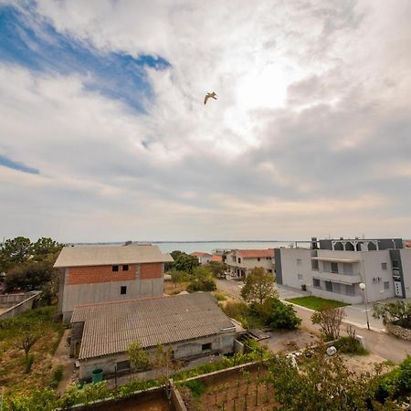 Apartman Eva Vrsi Zewnętrze zdjęcie