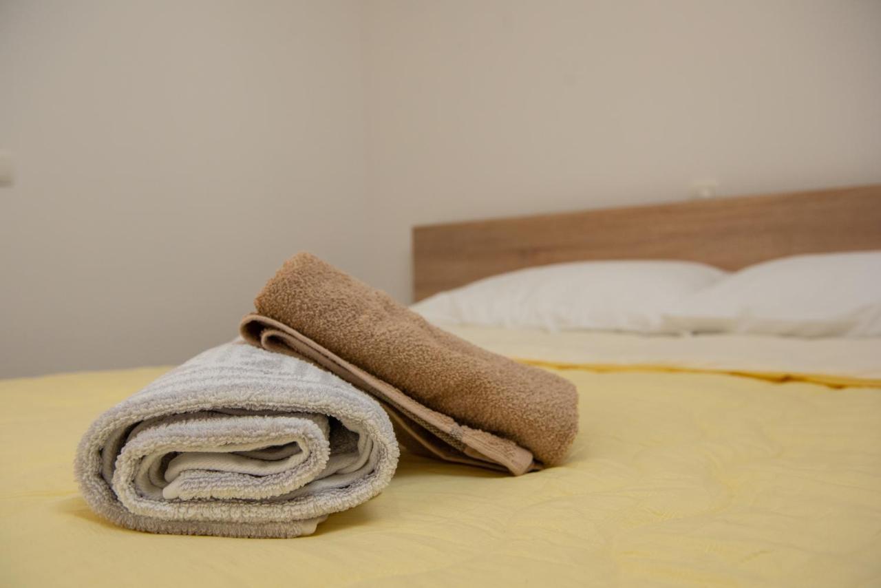 Apartman Eva Vrsi Zewnętrze zdjęcie