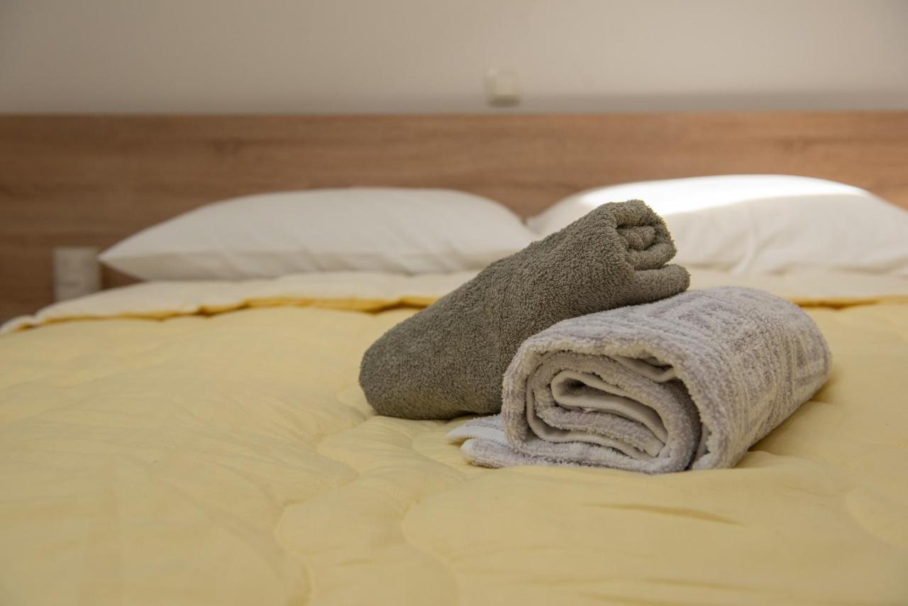 Apartman Eva Vrsi Zewnętrze zdjęcie