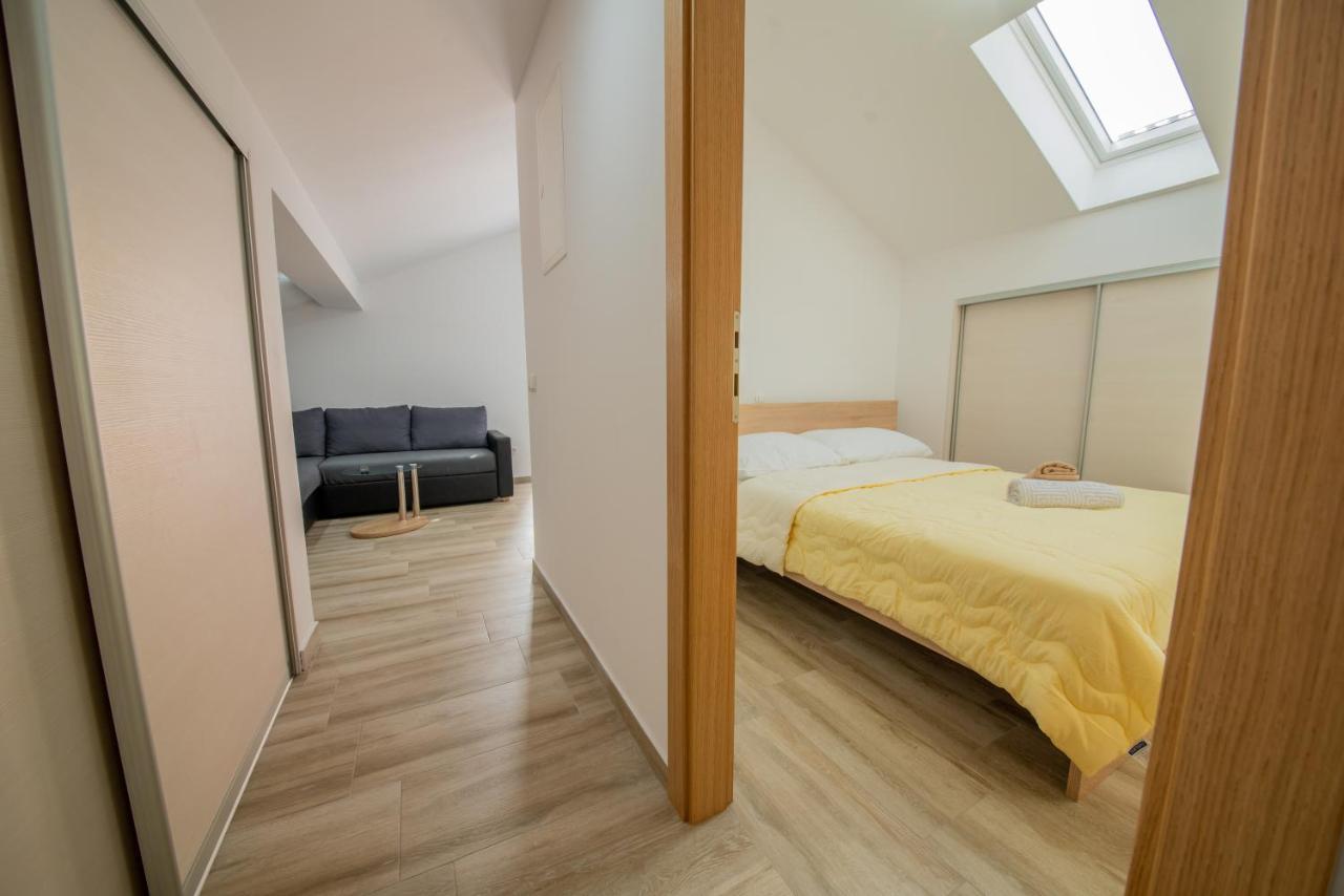 Apartman Eva Vrsi Zewnętrze zdjęcie