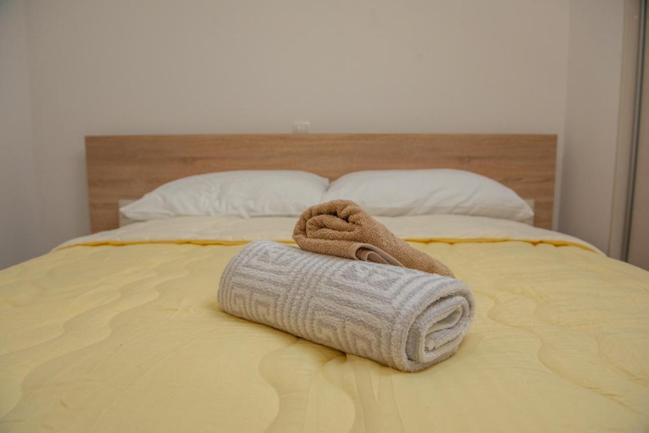 Apartman Eva Vrsi Zewnętrze zdjęcie
