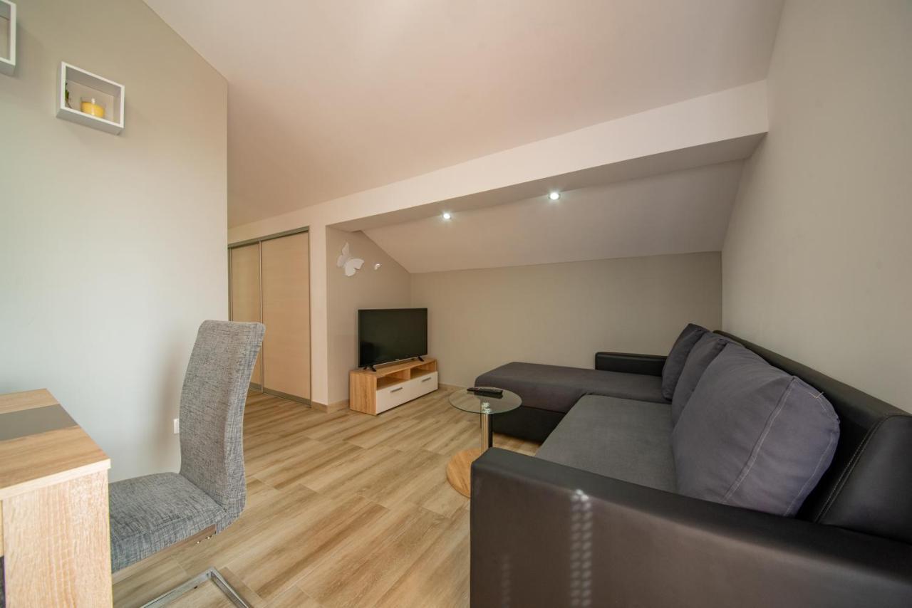 Apartman Eva Vrsi Zewnętrze zdjęcie