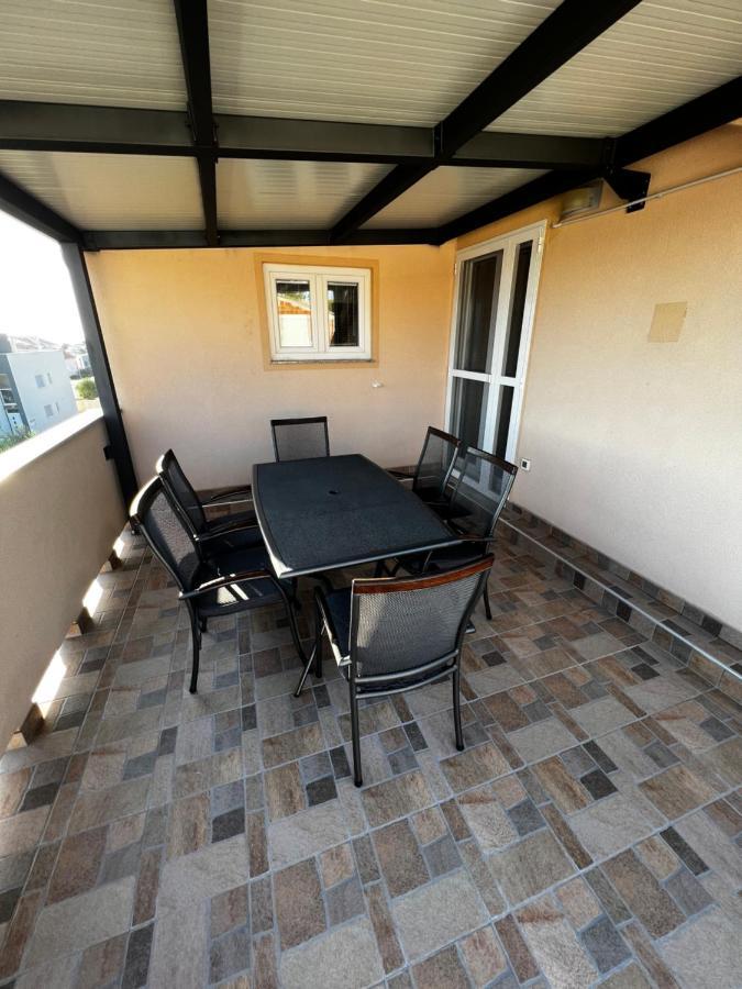 Apartman Eva Vrsi Zewnętrze zdjęcie